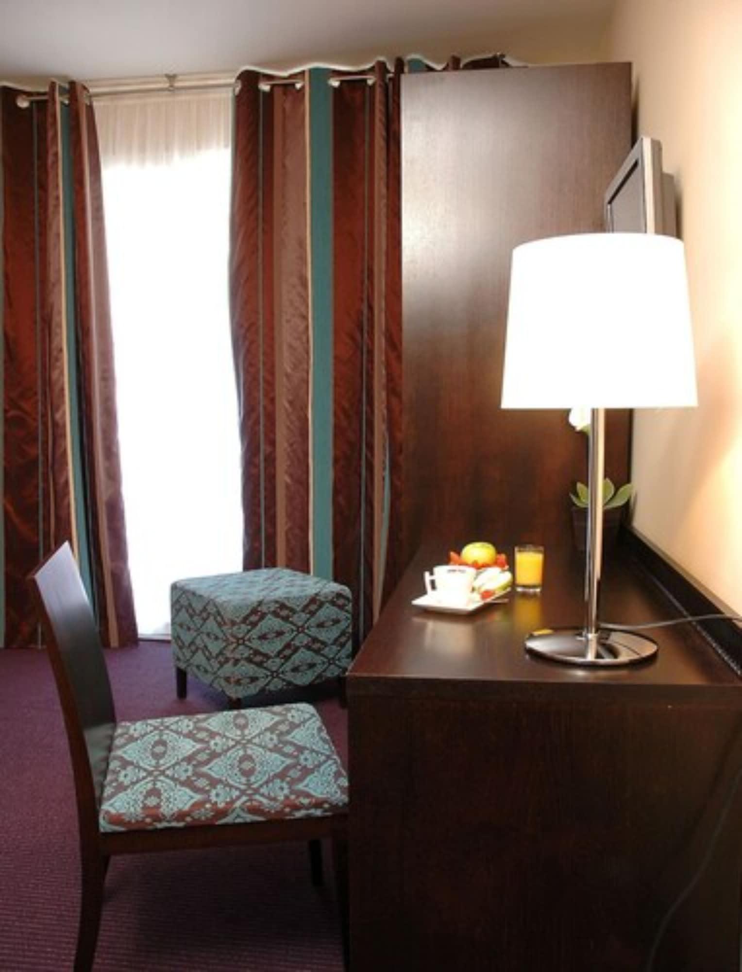 Ibis Styles Beaulieu Sur Mer Екстериор снимка